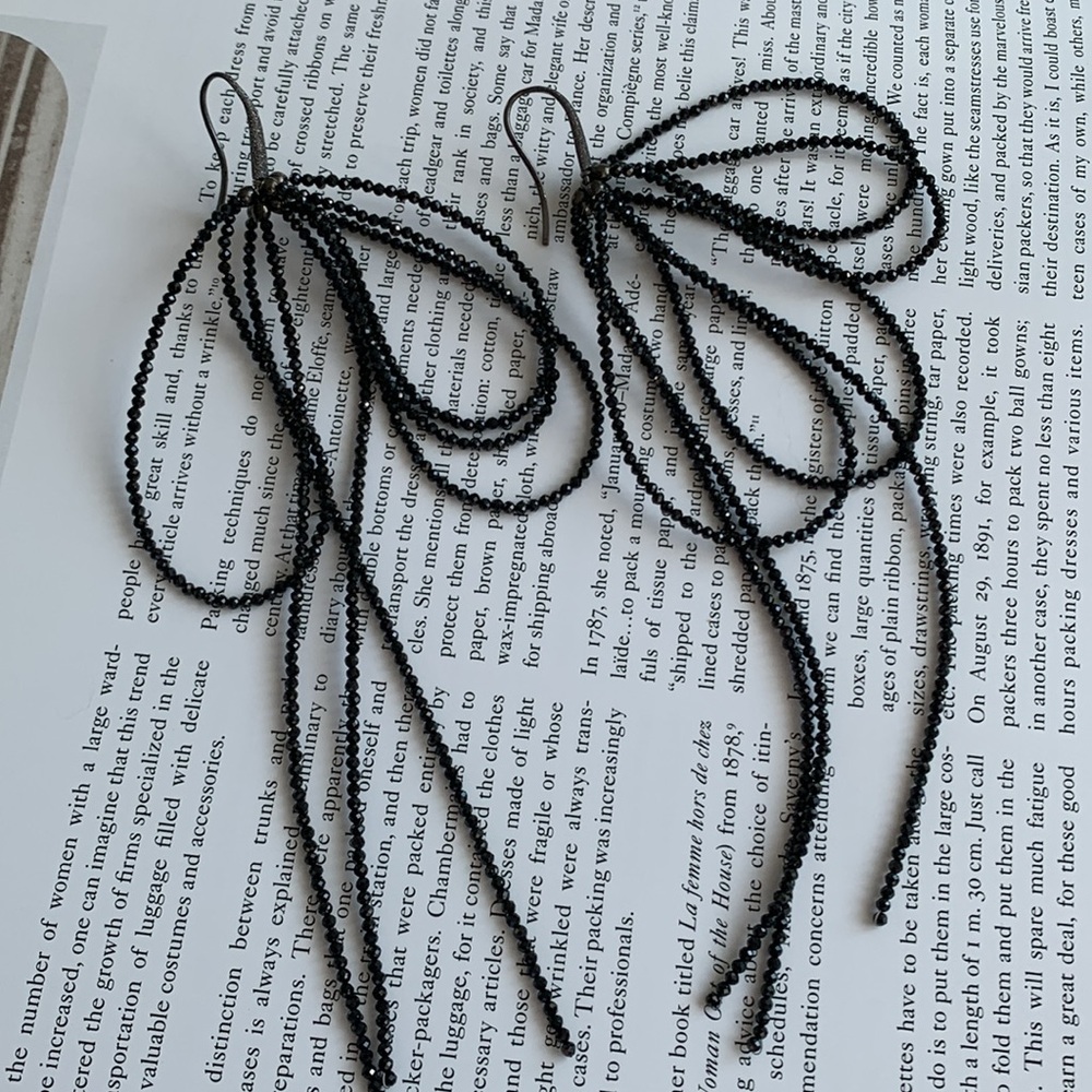 🔥❤️🔥❤️ Brunello Cucinelli Black Monili Loop Earrings 🔥❤️🔥❤️ - Picture 5 of 10